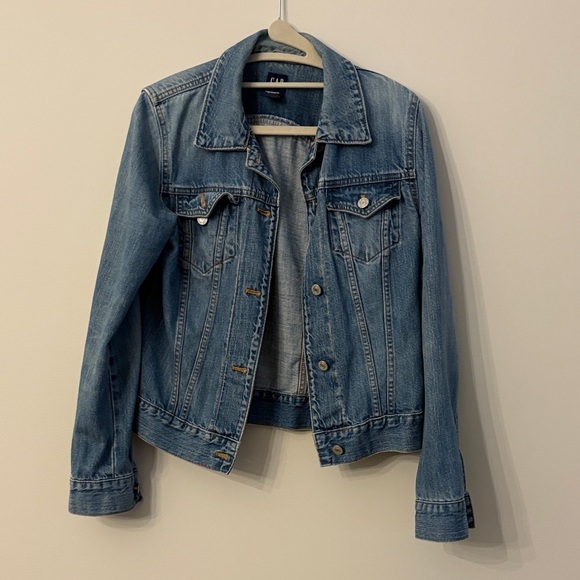 GAP Light Blue Denim Jacket - Picture 1 of 3